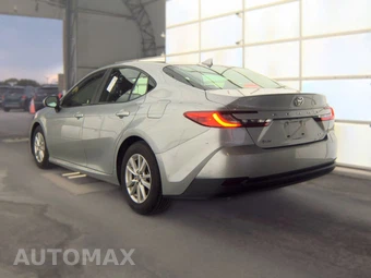 2025 Toyota Camry LE - miniatura 6
