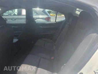 2025 Toyota Camry LE - miniatura 16