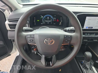 2025 Toyota Camry LE - miniatura 10