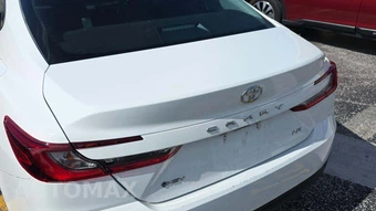 2025 Toyota Camry LE - miniatura 24