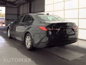 2025 Toyota Camry LE - miniatura 6