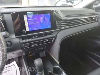 2025 Toyota Camry LE - miniatura 10