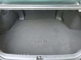 2025 Toyota Camry LE - miniatura 14