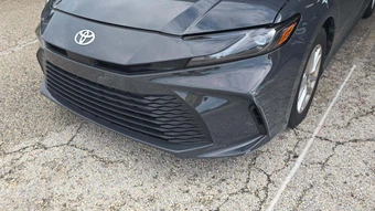 2025 Toyota Camry LE - miniatura 25