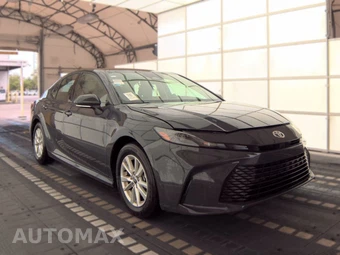 2025 Toyota Camry LE - miniatura 3