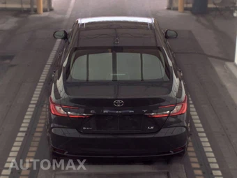 2025 Toyota Camry LE - miniatura 5
