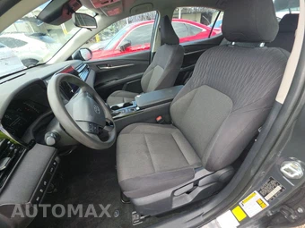 2025 Toyota Camry LE - miniatura 7