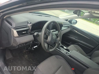 2025 Toyota Camry LE - miniatura 11