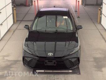 2025 Toyota Camry LE - miniatura 2