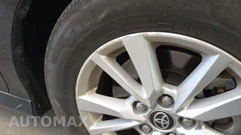 2025 Toyota Camry LE - miniatura 26
