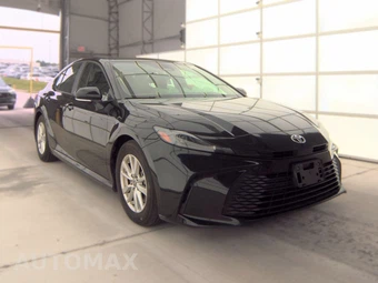 2025 Toyota Camry LE - miniatura 3
