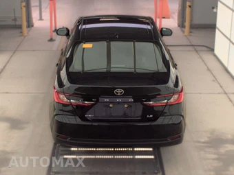 2025 Toyota Camry LE - miniatura 5