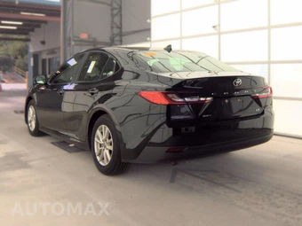 2025 Toyota Camry LE - miniatura 6