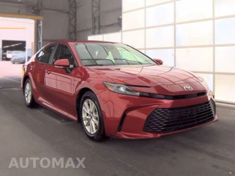 2025 Toyota Camry LE - miniatura 3