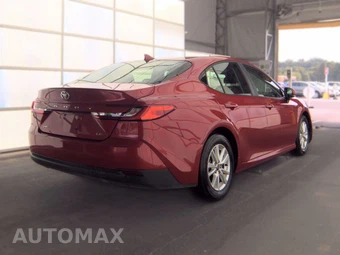 2025 Toyota Camry LE - miniatura 4
