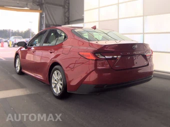 2025 Toyota Camry LE - miniatura 6