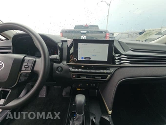 2025 Toyota Camry LE - miniatura 11