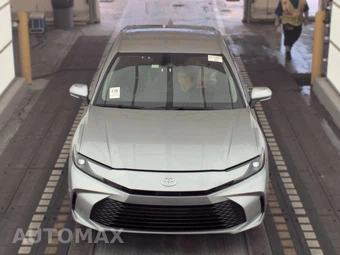 2025 Toyota Camry LE - miniatura 2