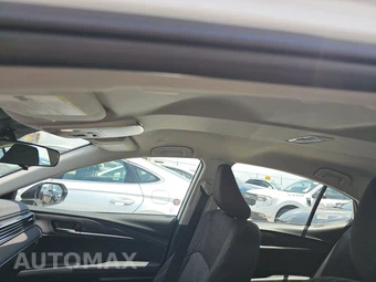 2025 Toyota Camry LE - miniatura 18