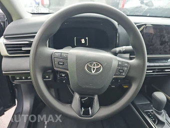 2025 Toyota Camry LE - miniatura 10