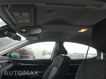2025 Toyota Camry LE - miniatura 18