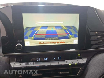 2025 Toyota Camry LE - miniatura 28