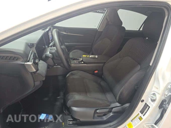 2025 Toyota Camry LE - miniatura 6