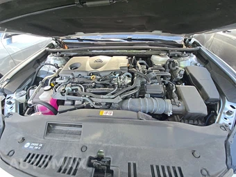 2025 Toyota Camry LE - miniatura 22