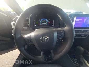 2025 Toyota Camry LE - miniatura 10