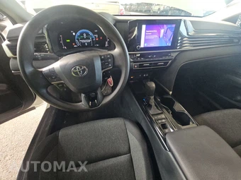 2025 Toyota Camry LE - miniatura 11