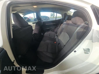 2025 Toyota Camry LE - miniatura 13