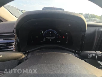 2025 Toyota Camry LE - miniatura 12