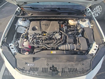 2025 Toyota Camry LE - miniatura 15