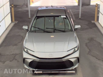 2025 Toyota Camry LE - miniatura 2