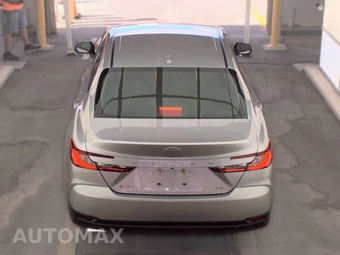 2025 Toyota Camry LE - miniatura 5