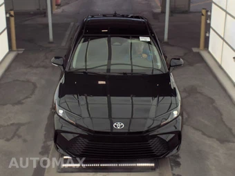 2025 Toyota Camry LE - miniatura 2