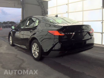 2025 Toyota Camry LE - miniatura 6
