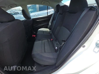 2025 Toyota Camry LE - miniatura 13