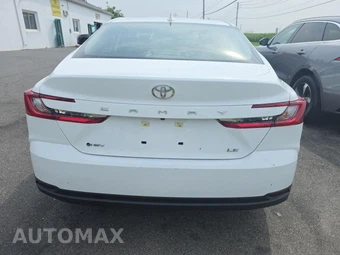 2025 Toyota Camry LE - miniatura 5