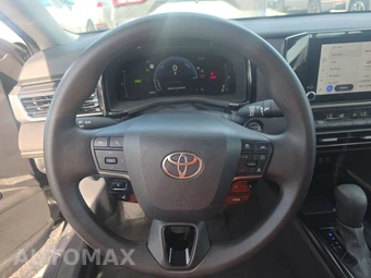 2025 Toyota Camry LE - miniatura 10
