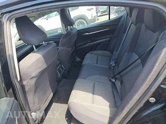 2025 Toyota Camry LE - miniatura 13