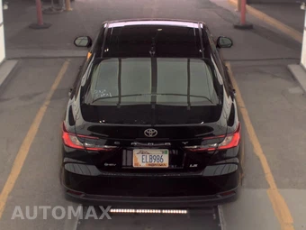 2025 Toyota Camry LE - miniatura 5