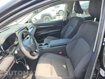2025 Toyota Camry LE - miniatura 7