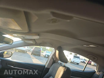2025 Toyota Camry LE - miniatura 19
