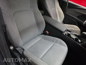 2025 Toyota Camry LE - miniatura 15