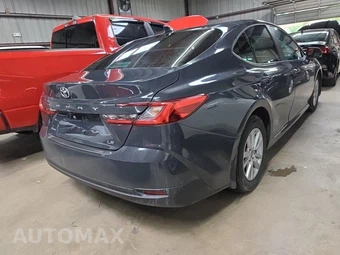 2025 Toyota Camry LE - miniatura 4