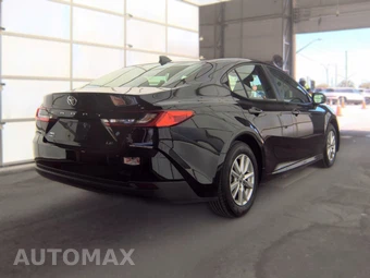 2025 Toyota Camry LE - miniatura 5