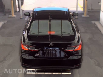 2025 Toyota Camry LE - miniatura 6