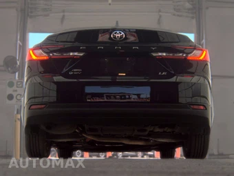2025 Toyota Camry LE - miniatura 7