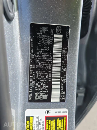 2025 Toyota Camry LE - miniatura 15